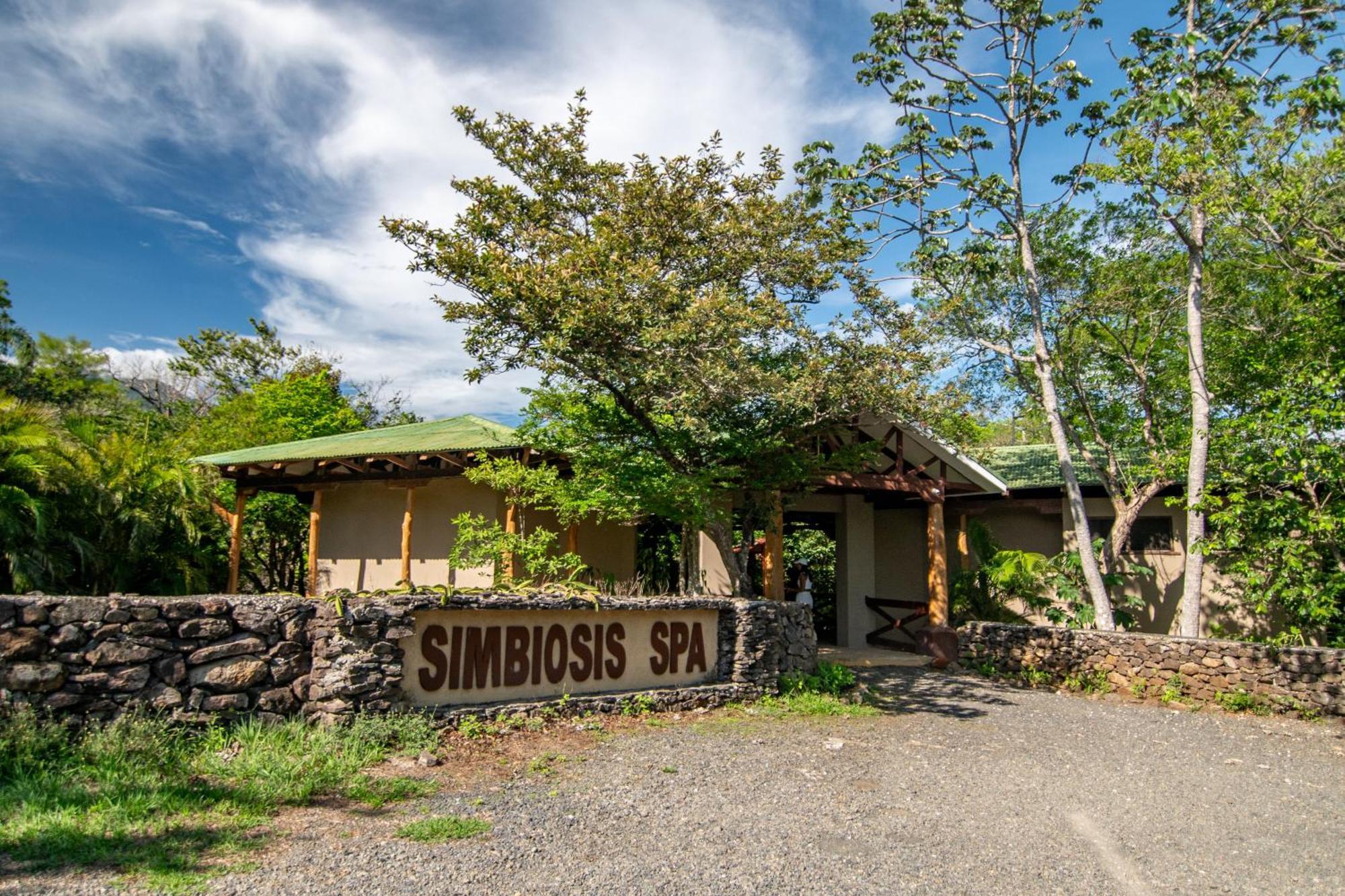 Hacienda Guachipelin Volcano Ranch Hotel & Hot Springs 리베리아 외부 사진